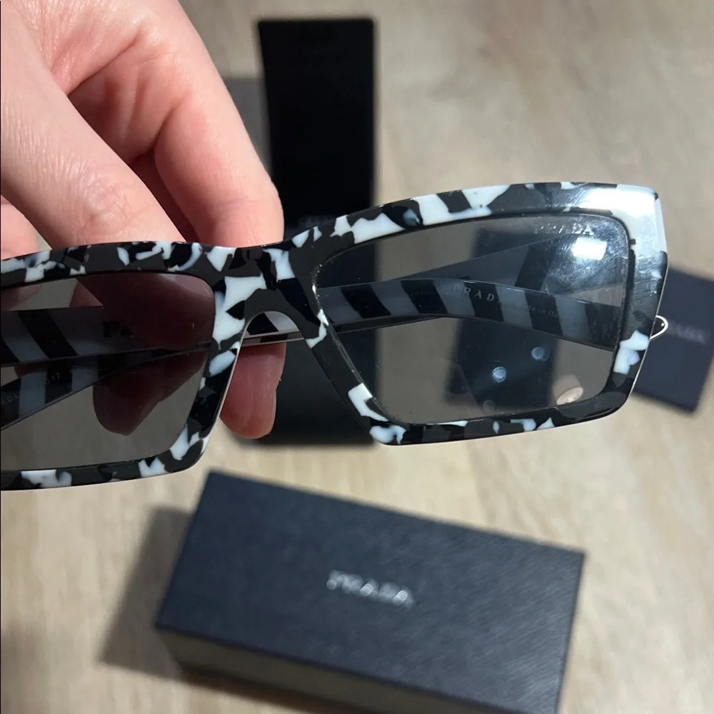 Prada Black & White Patterned Rectangular Sunglasses - Picture 4 of 6